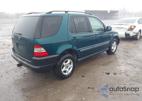 1999 Mercedes-Benz Ml 320 z USA, uszkodzony, nr VIN 4JGAB54E1XA109259